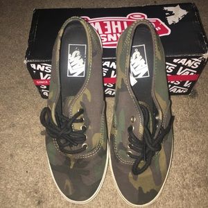 Camo / Military Olive Vans